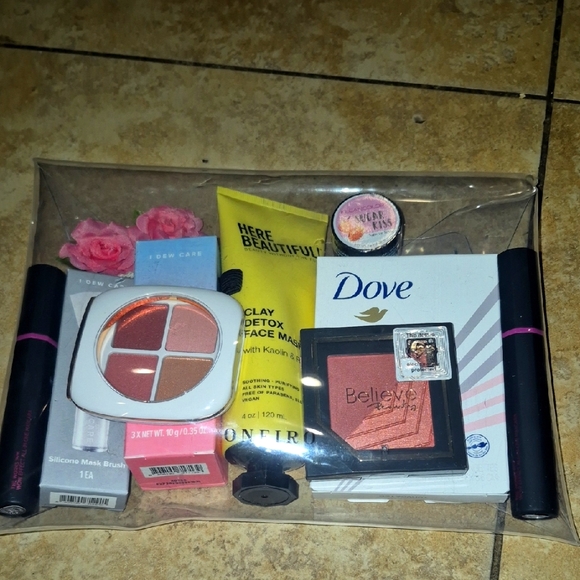 various Other - Mother's Day Bundle NWT
